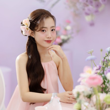 Gợi Ý Những Tone Màu Decor Gia Tiên Nổi Bật Cho Dâu Rể